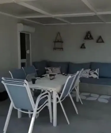 Short Walking Distance To The Famous Ladies Beach * Kusadasi